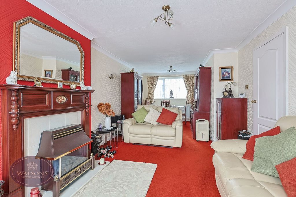 Property photo 3 of 21