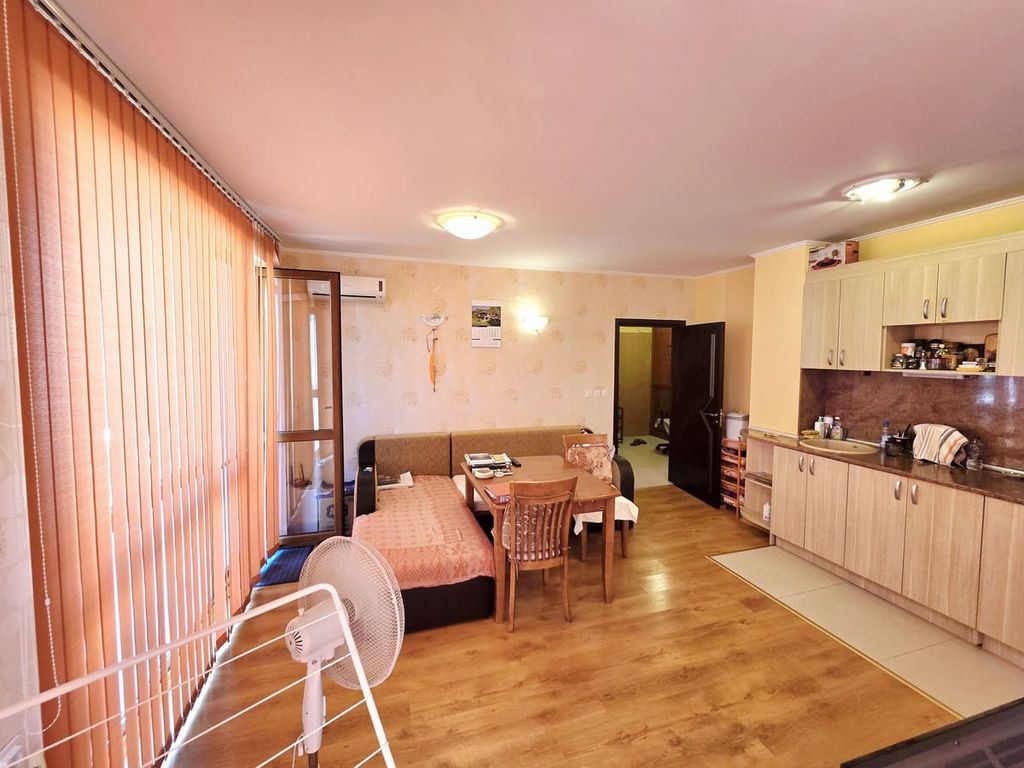 Property photo 3 of 16