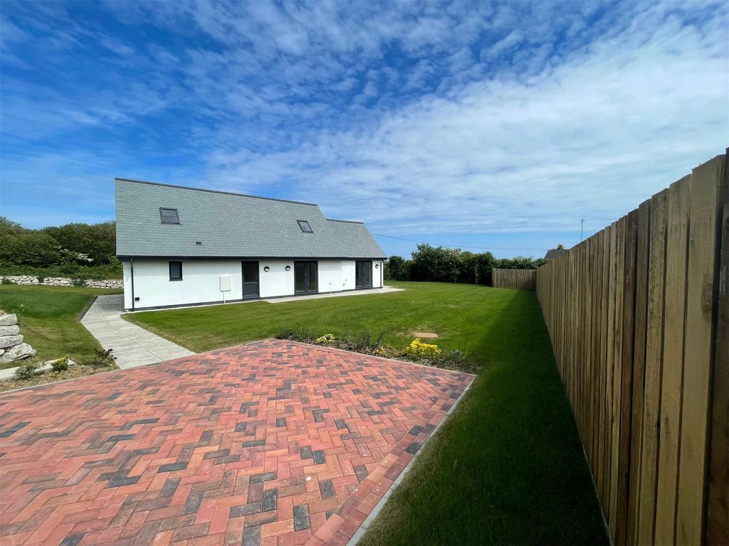 Property photo 1 of 11 Plot 6