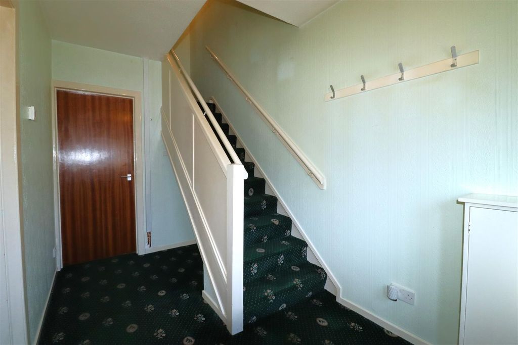 Property photo 2 of 30 Hall (2).Jpg