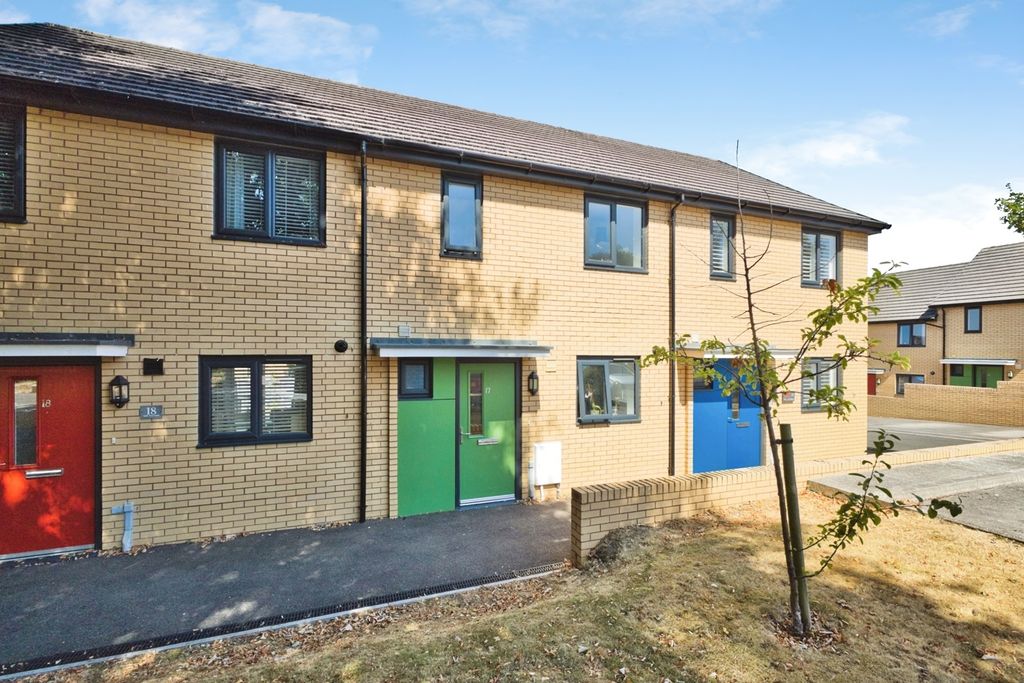 Property photo 1 of 16 Pbox-Img.Jpg