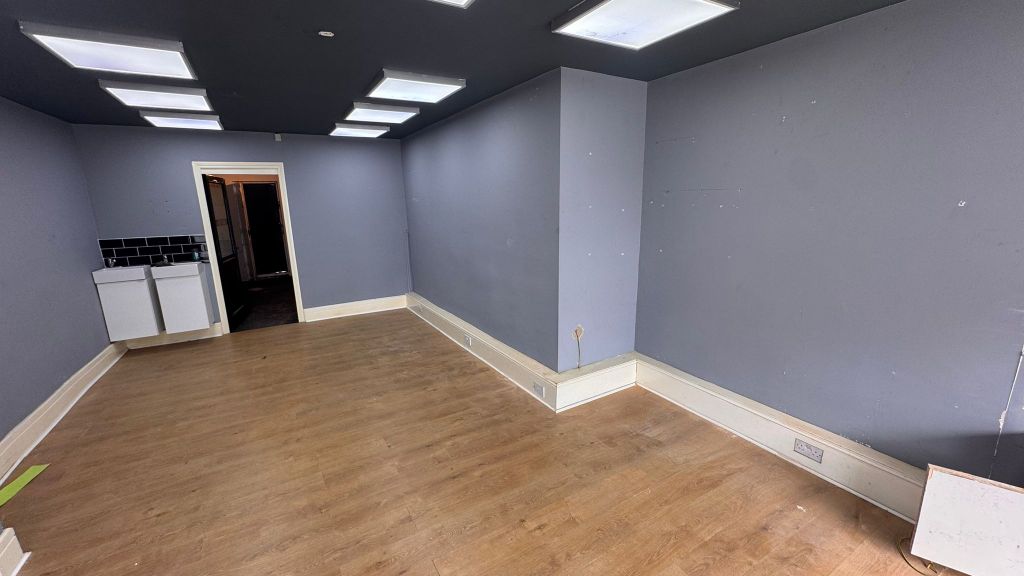 Property photo 2 of 3