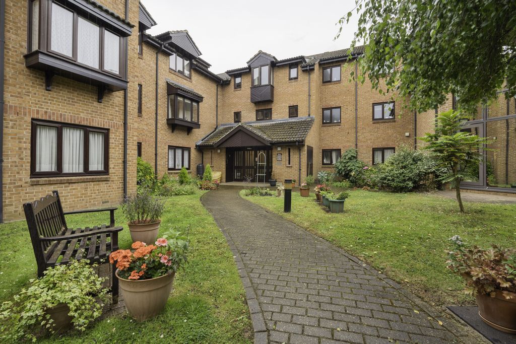 Property photo 1 of 7