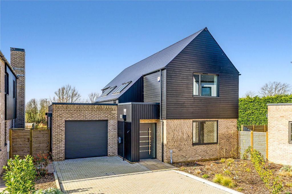 Property photo 1 of 14 External