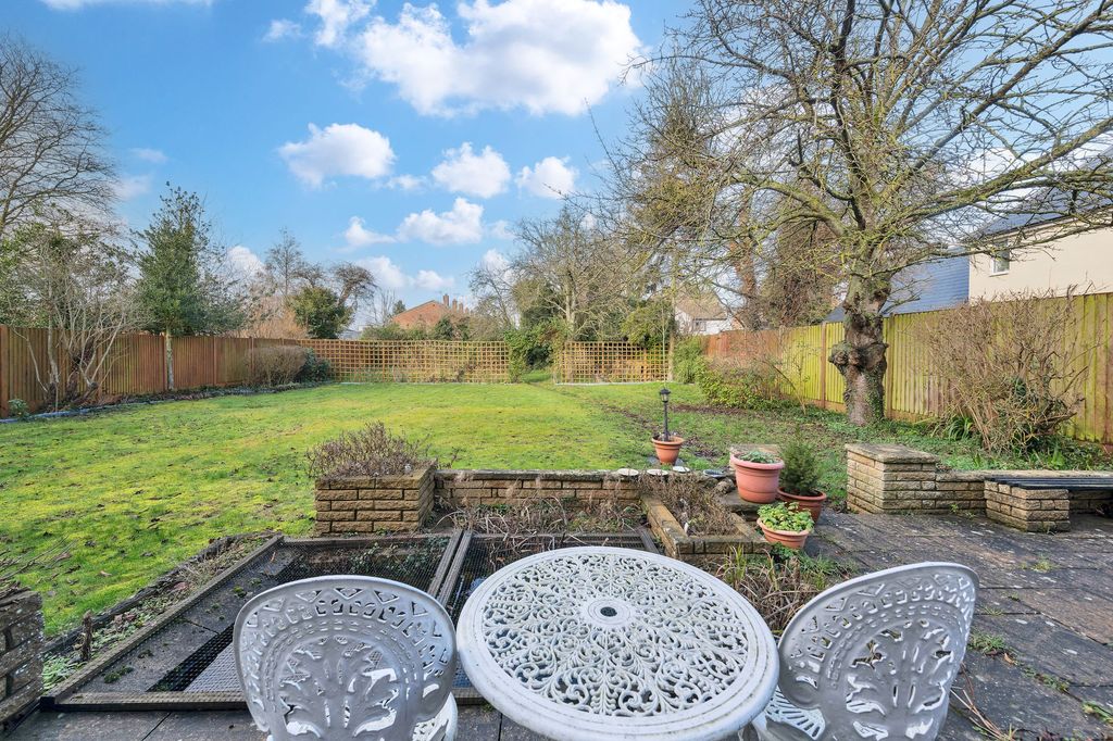 Property photo 2 of 23