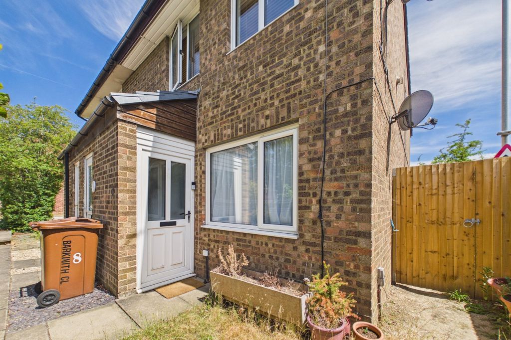 Property photo 1 of 8 Picture No. 24