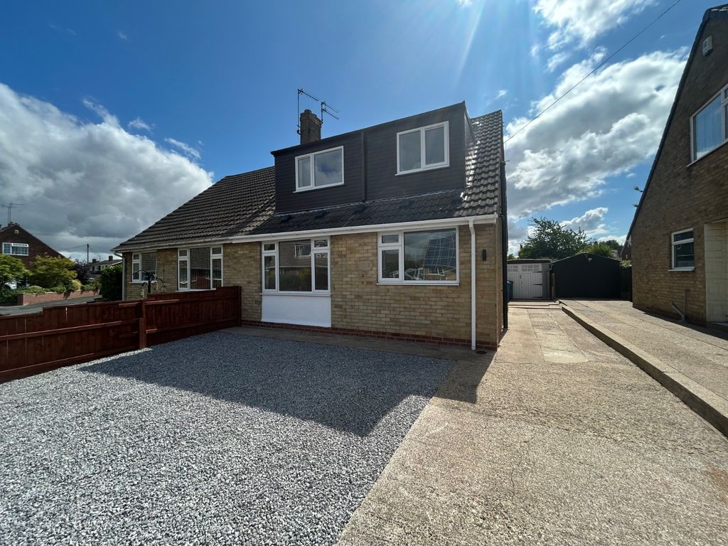 Property photo 1 of 21 External