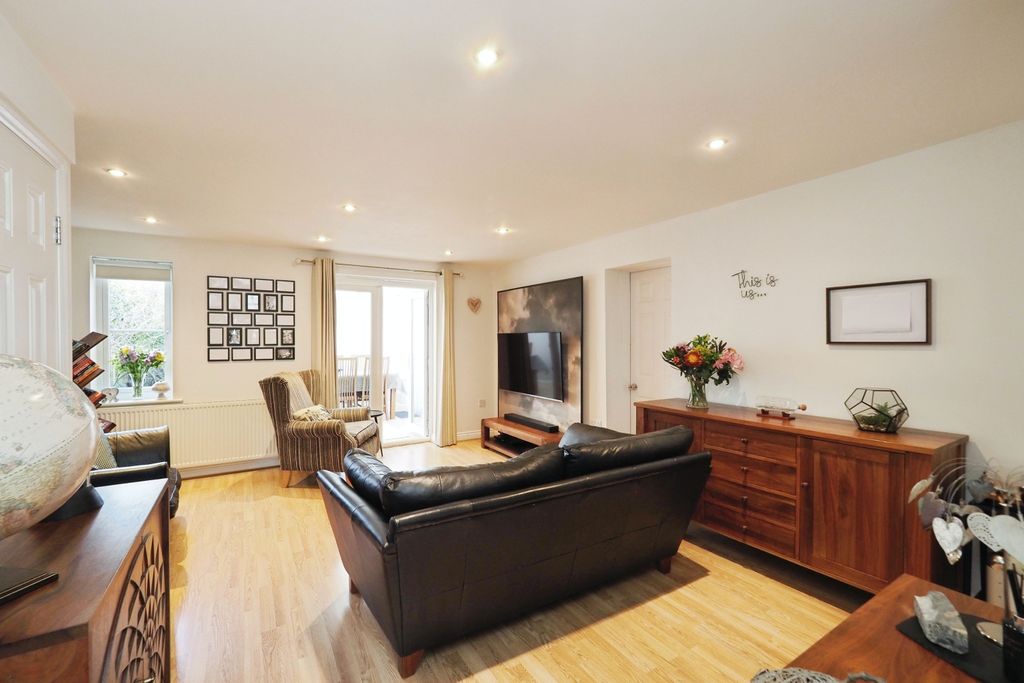 Property photo 3 of 20 967c33d5F4Ac25732B2Cf7441Afdacac2Daedbd8.Jpeg