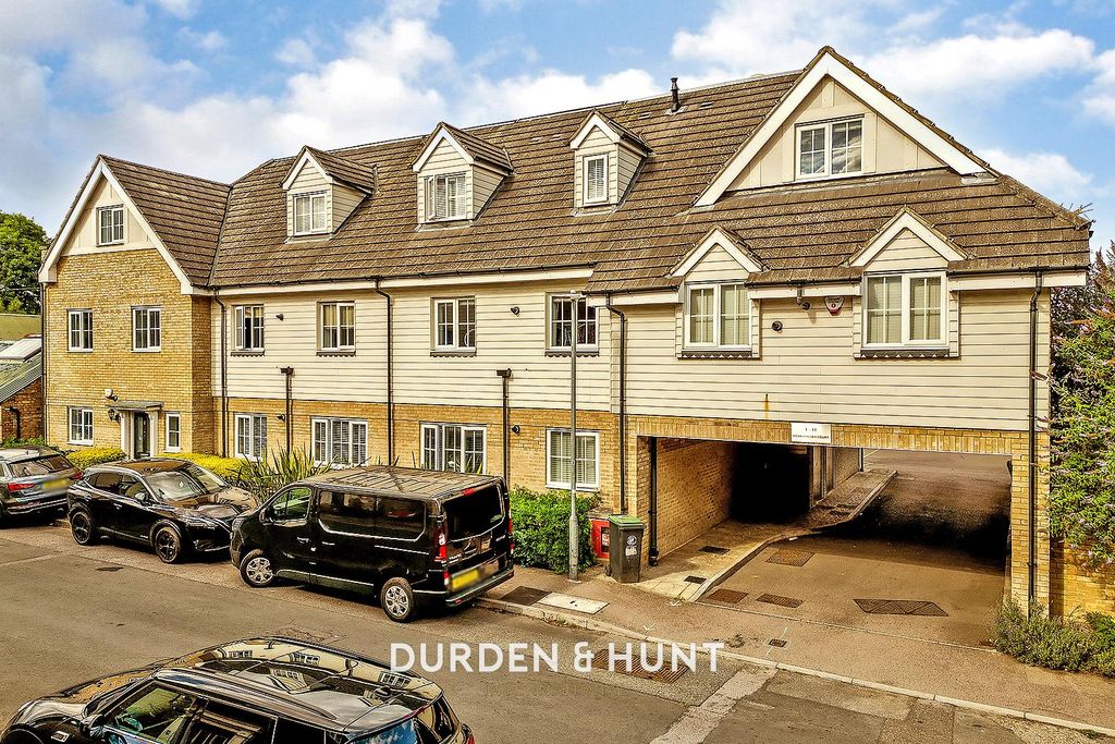 Property photo 1 of 17 Foxburrowsm.1.Jpg