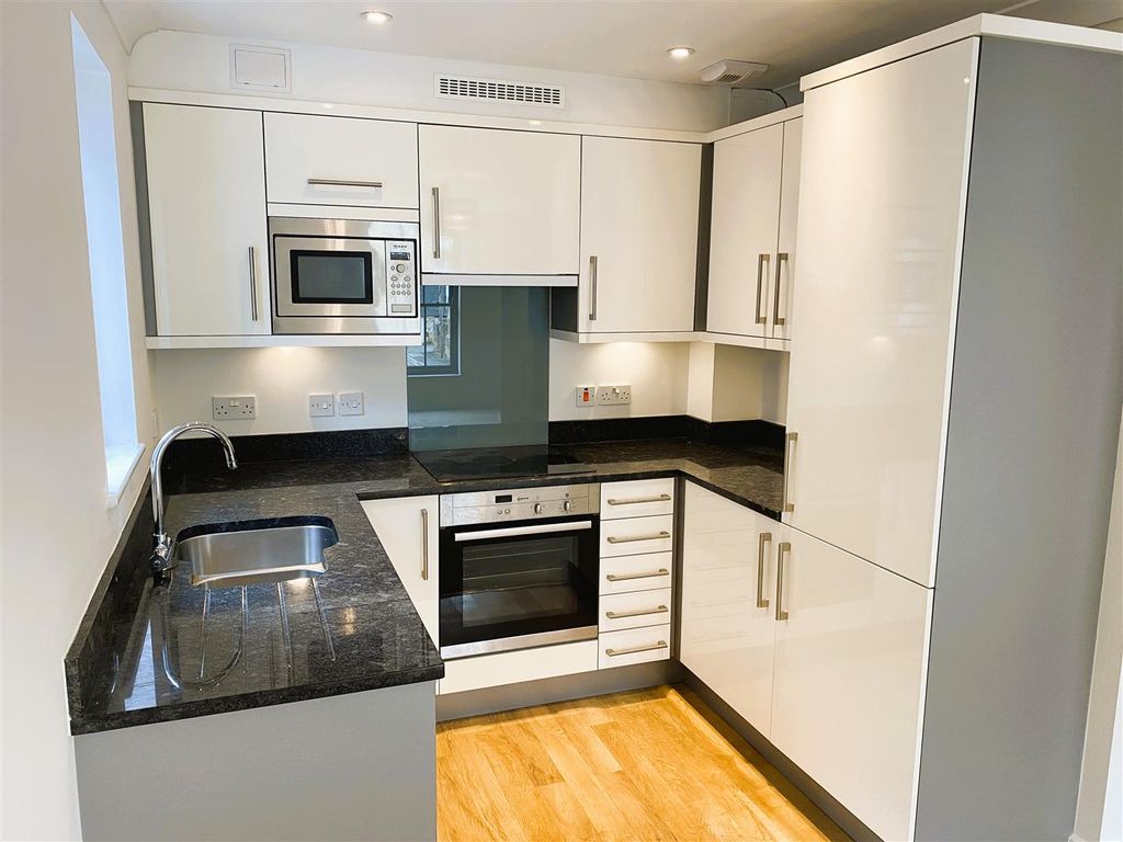 Property photo 2 of 12 Kit 2.Jpg