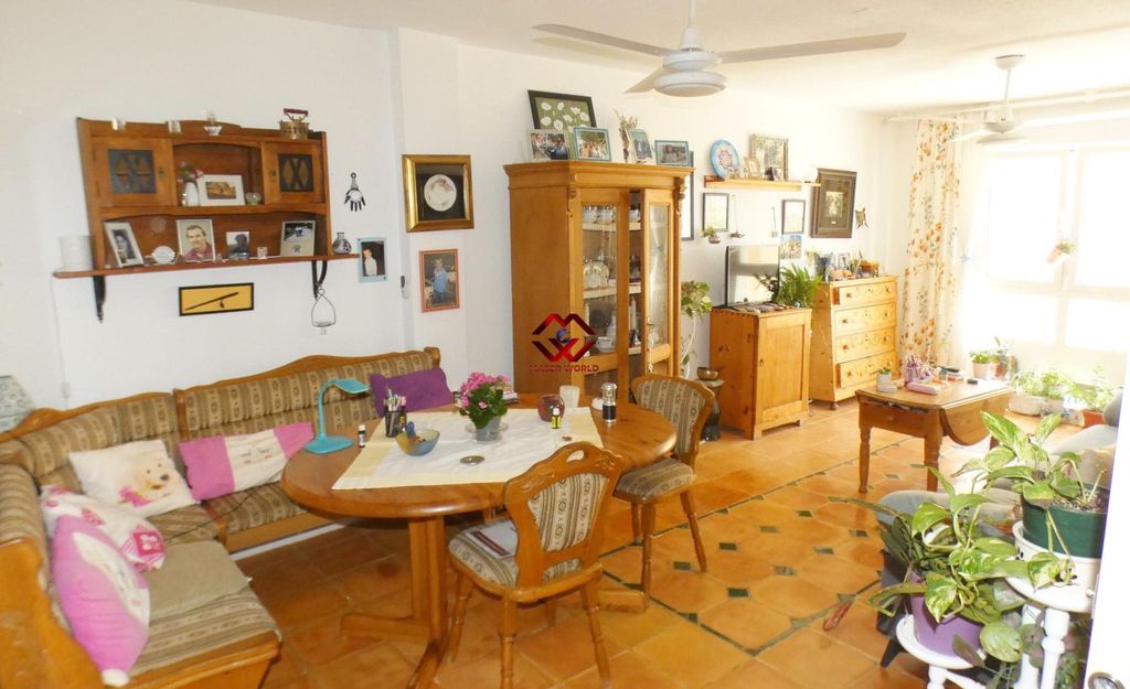 Property photo 3 of 40