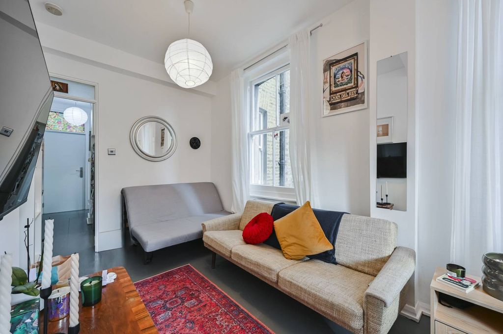 Property photo 1 of 5