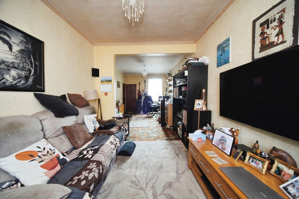 Property photo 3 of 15