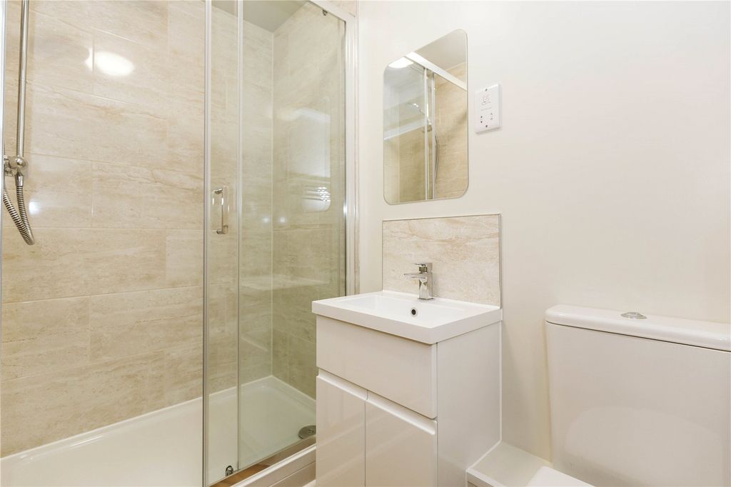 Property photo 3 of 9 Picture No. 06
