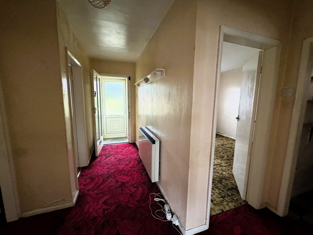 Property photo 2 of 11 Photo 12