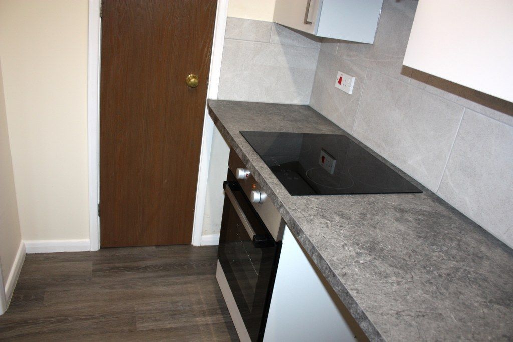 Property photo 3 of 7 Kitchen