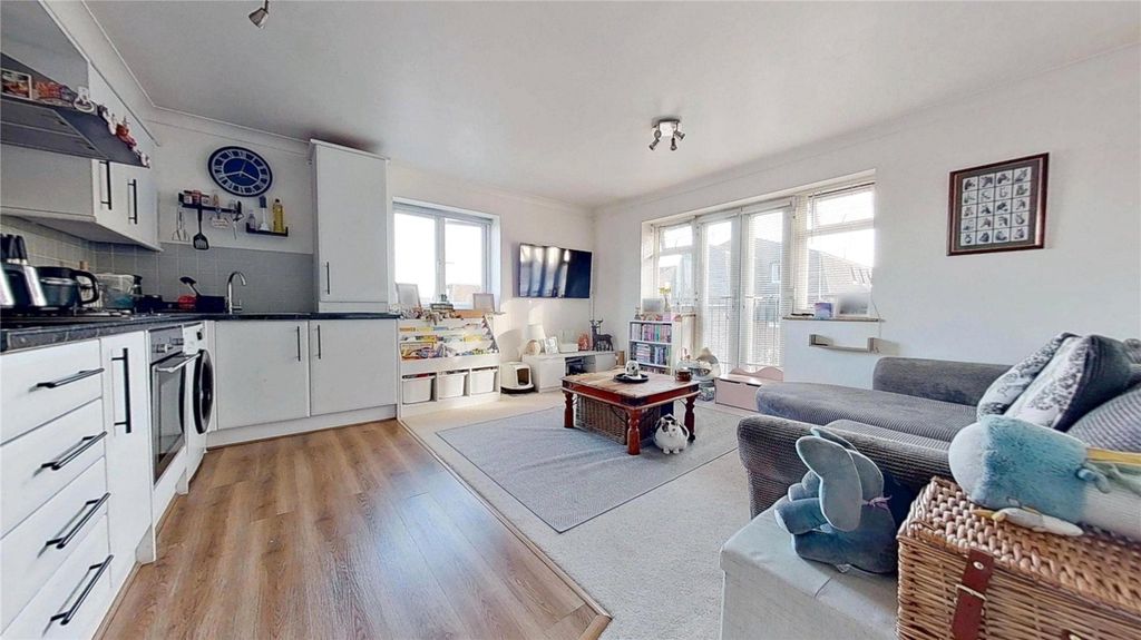 Property photo 2 of 8 Picture No. 05