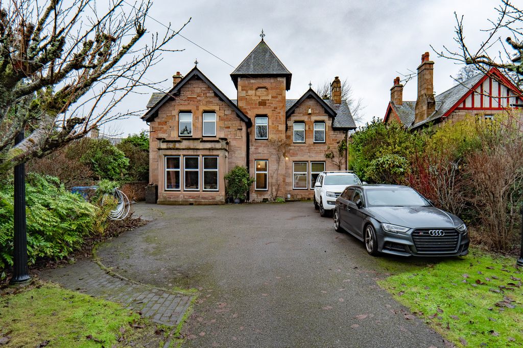 Property photo 1 of 45