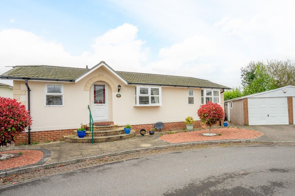 Property photo 1 of 21 26Tw-25.Jpg
