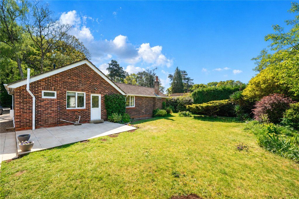 Property photo 2 of 17 Picture No. 24