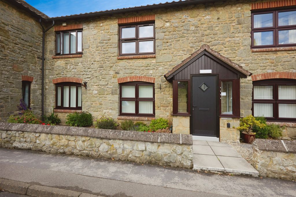 Property photo 1 of 16
