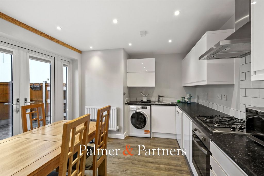 Property photo 2 of 21 Picture No. 07