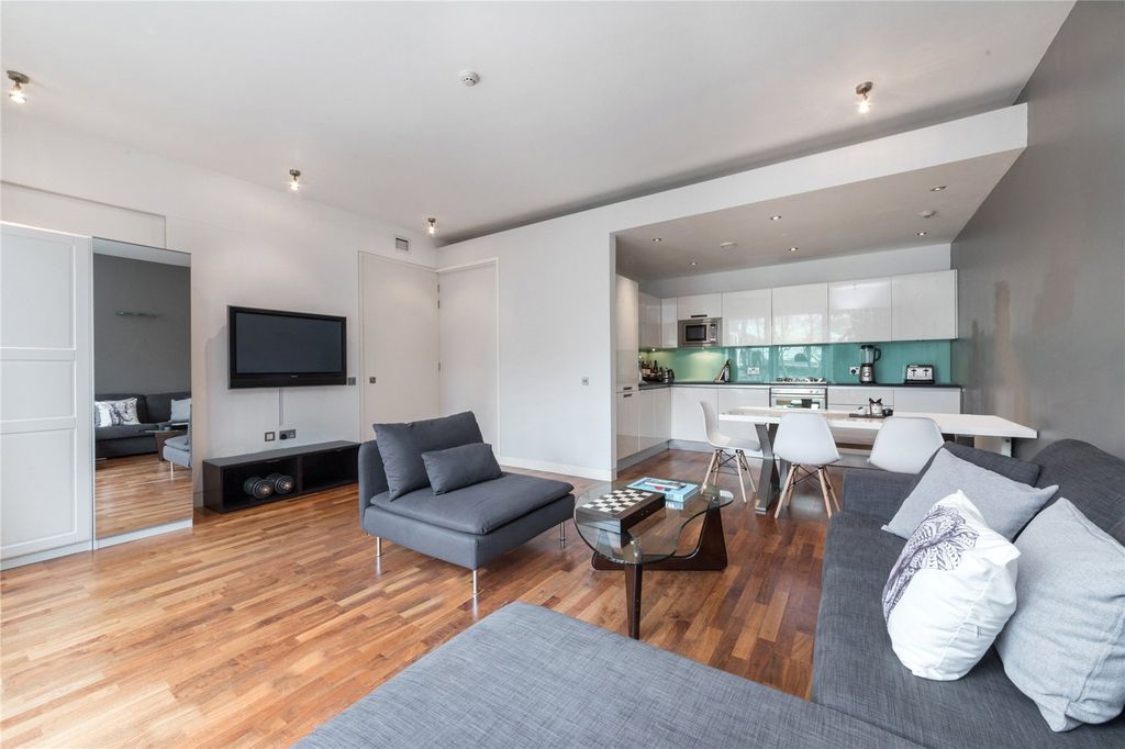 Property photo 3 of 15