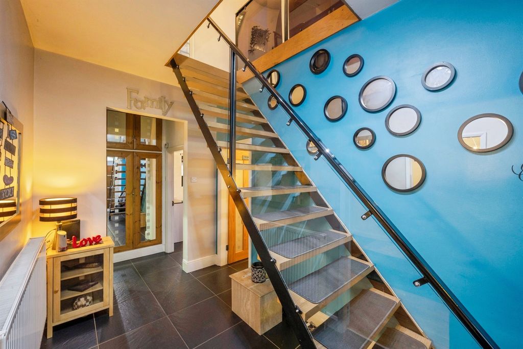 Additional image 13 of 5 bed detached house for saleMelton Road, Sprotbrough, Doncaster DN5