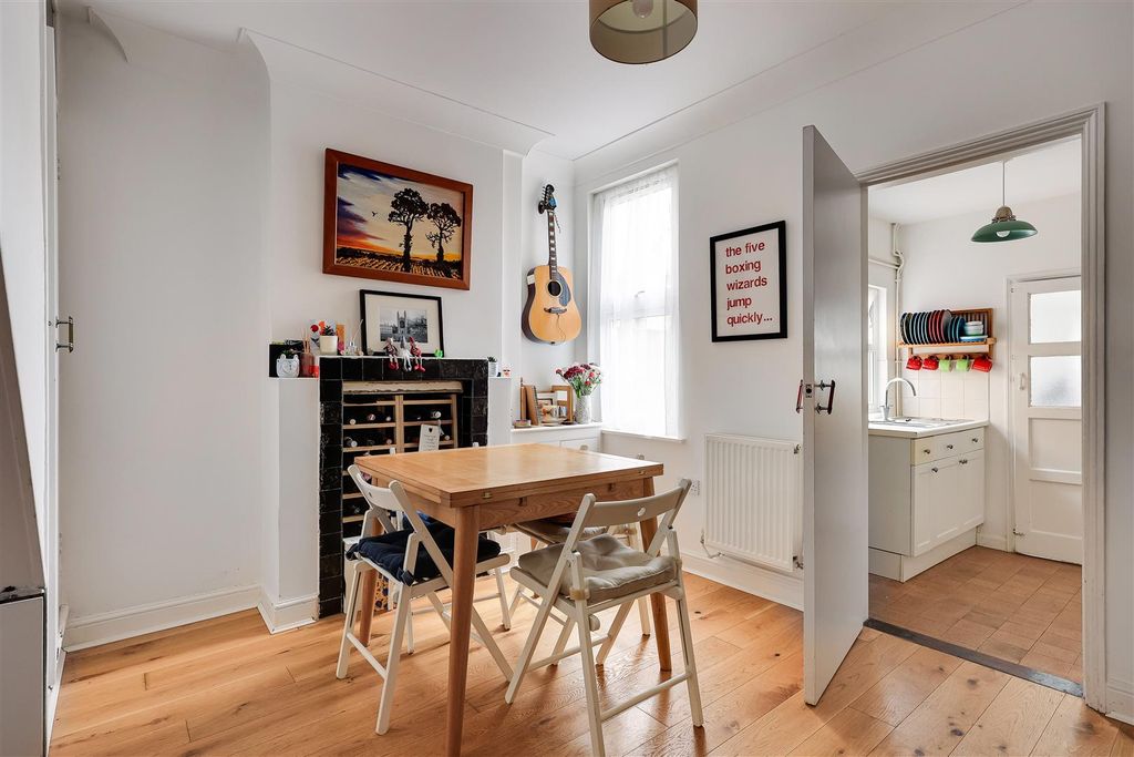Property photo 3 of 17 Img (6)-2.Jpg