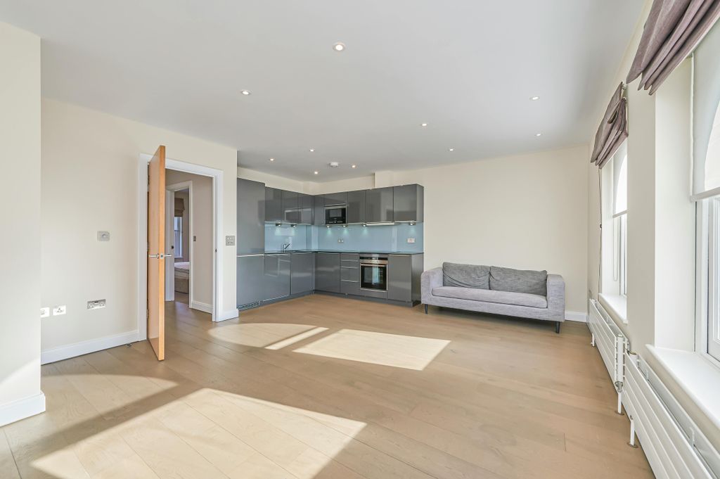 Property photo 1 of 10 Reception/ Kitchen