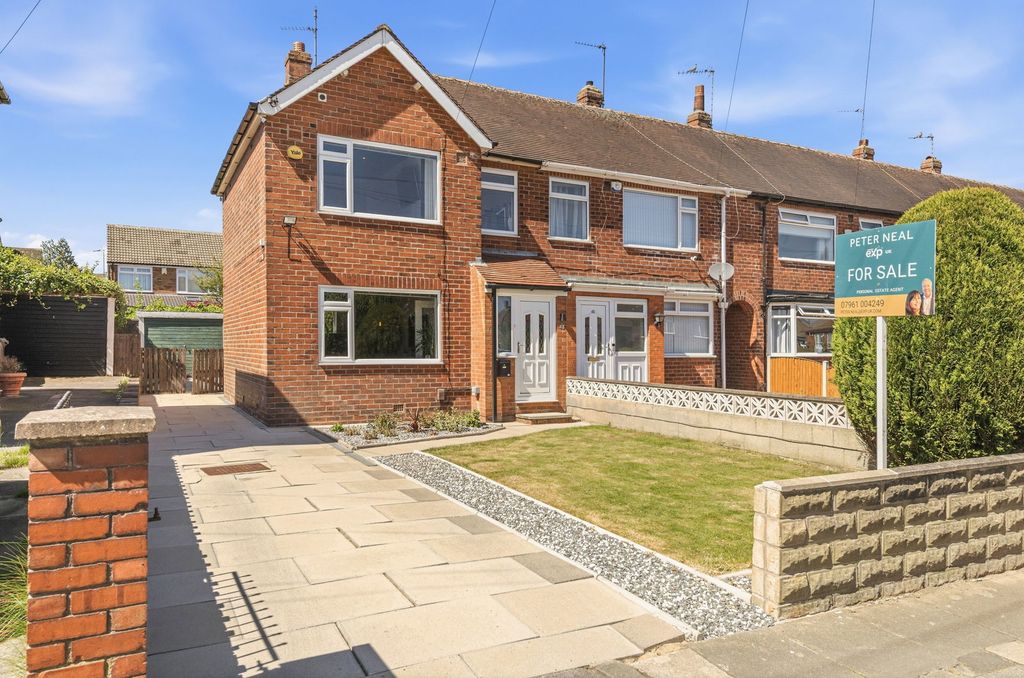 Property photo 1 of 11