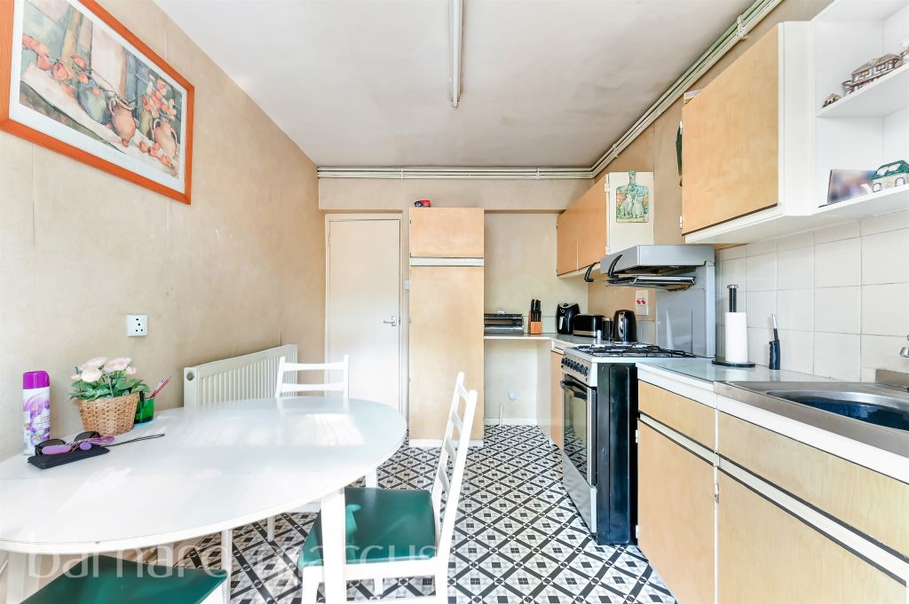 Property photo 3 of 9