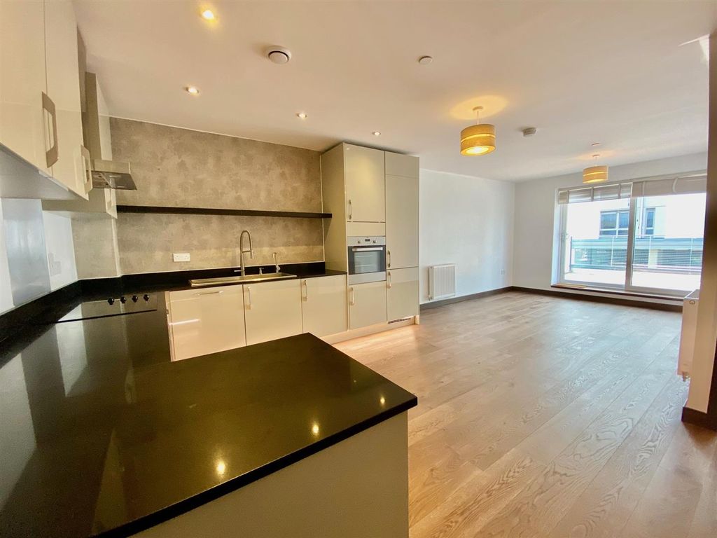 Additional image 7 of 2 bed flat for saleEast Station Road, Fletton Quays, Peterborough PE2