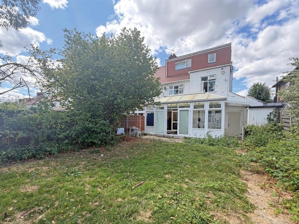 Property photo 2 of 8