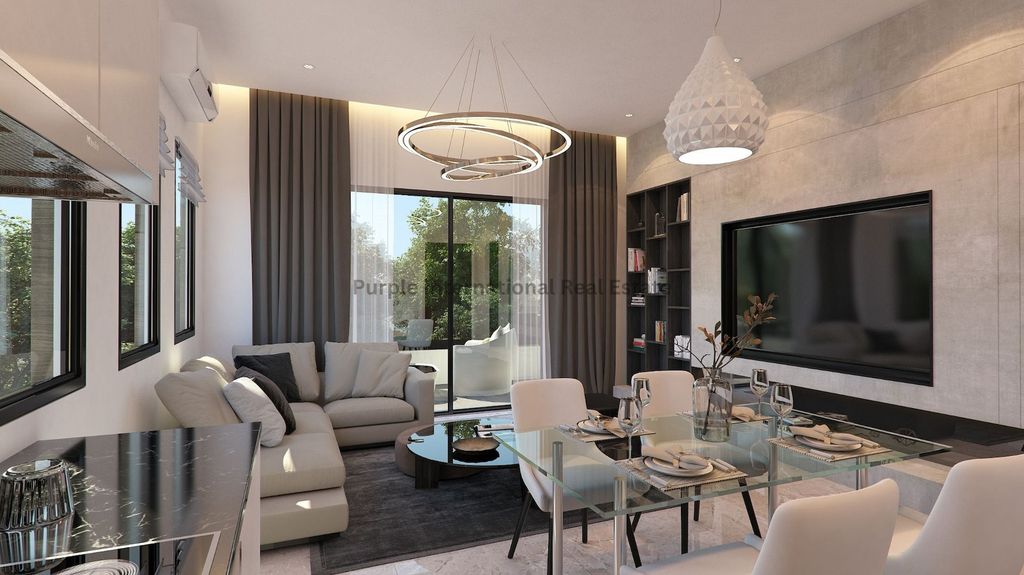 Property photo 2 of 25