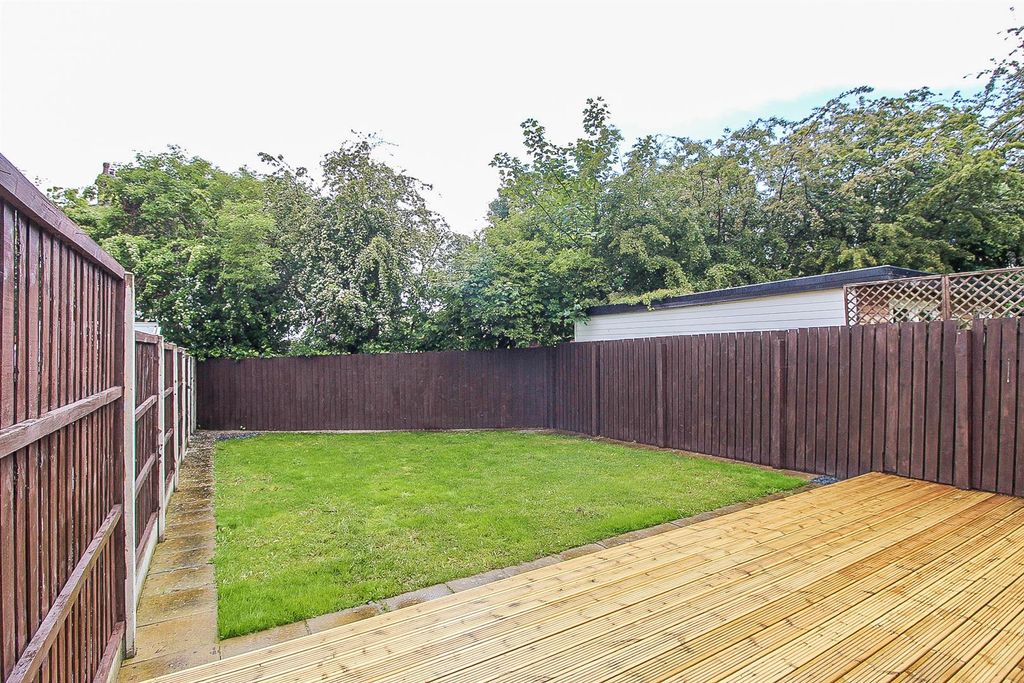 Property photo 2 of 14 Outside