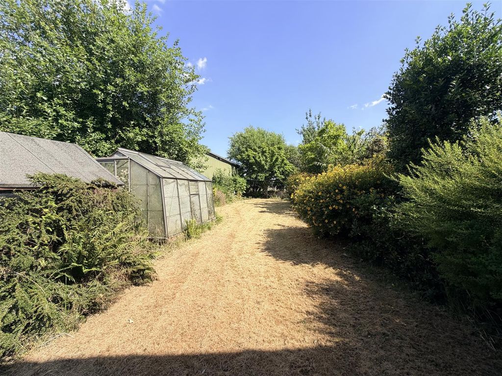 Property photo 3 of 13 Outside