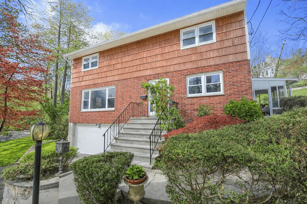Property photo 1 of 25