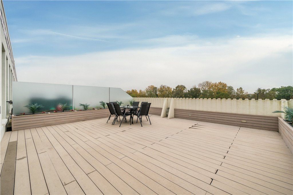 Property photo 3 of 24 Picture No. 17