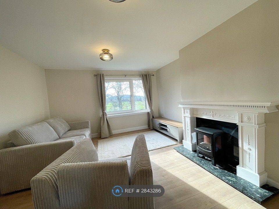 Property photo 2 of 26