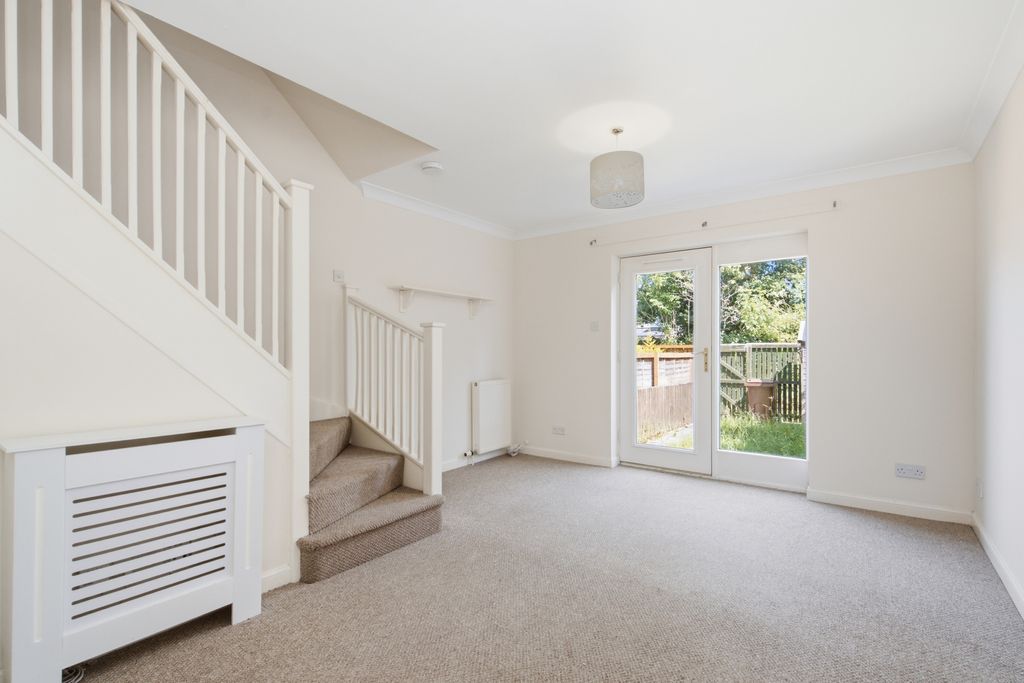 Property photo 3 of 27