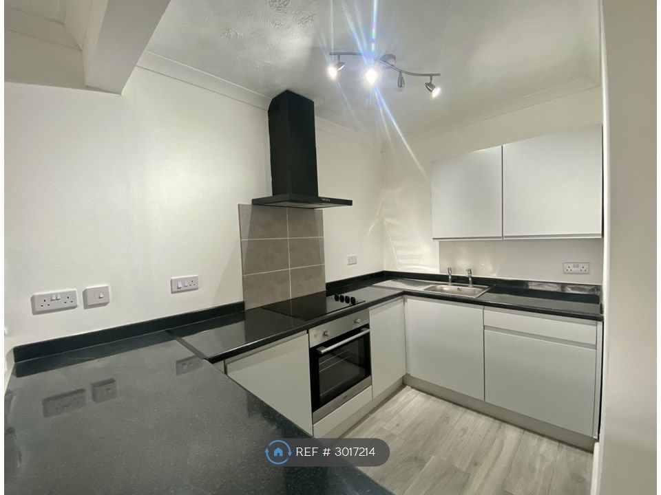Property photo 1 of 13 Kitchen