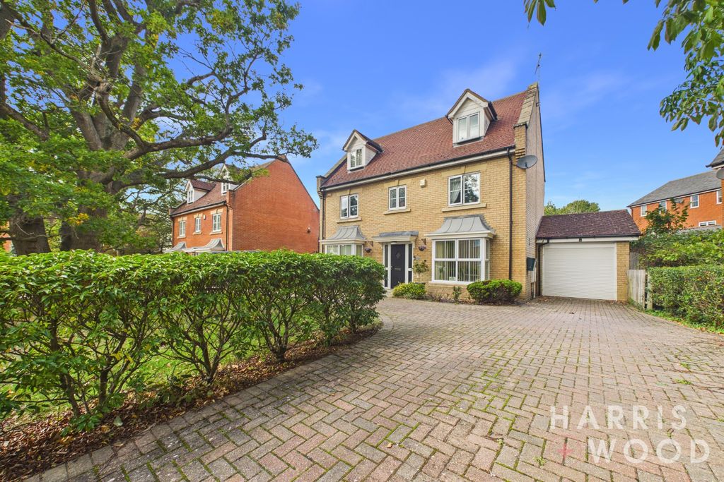 Property photo 1 of 37 5721001