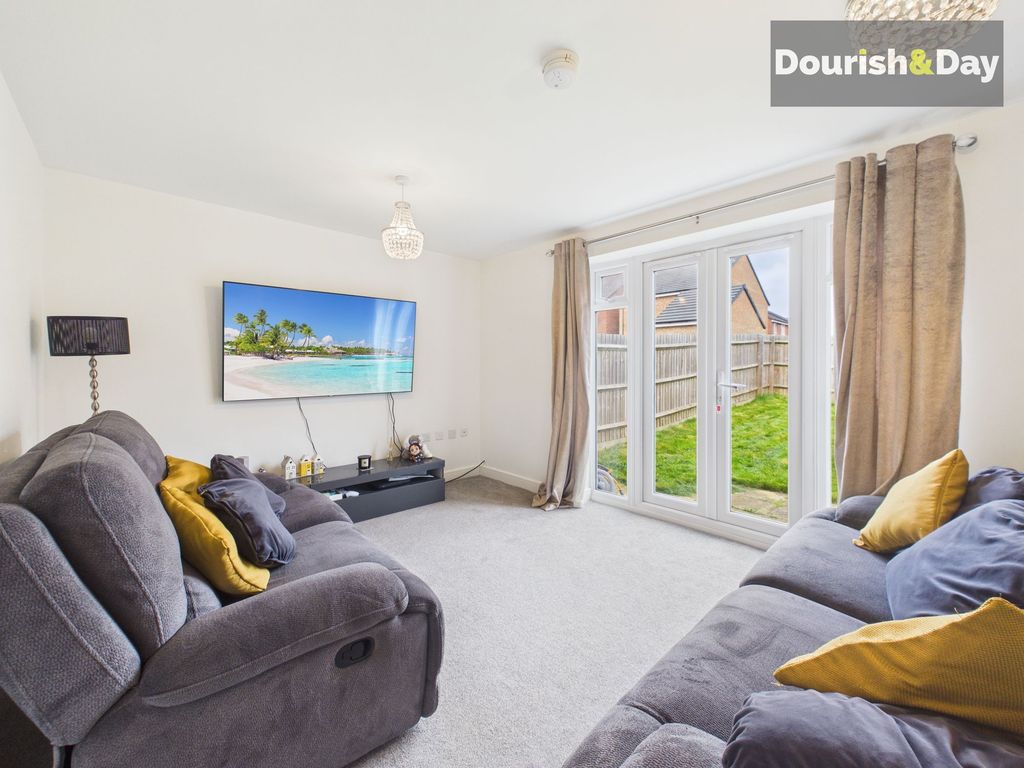 Property photo 3 of 15