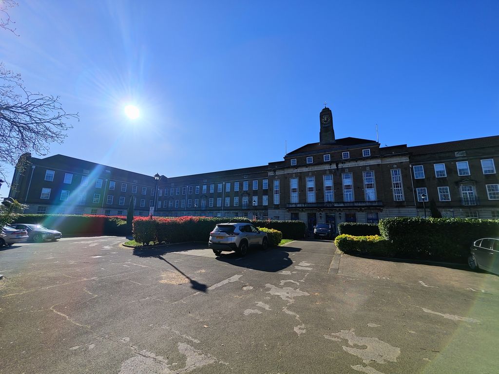 Property photo 1 of 8 Photo 8