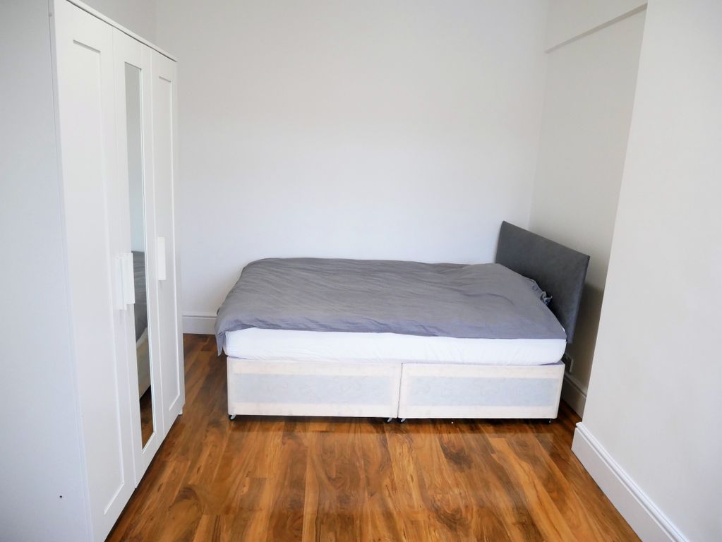 Property photo 2 of 3