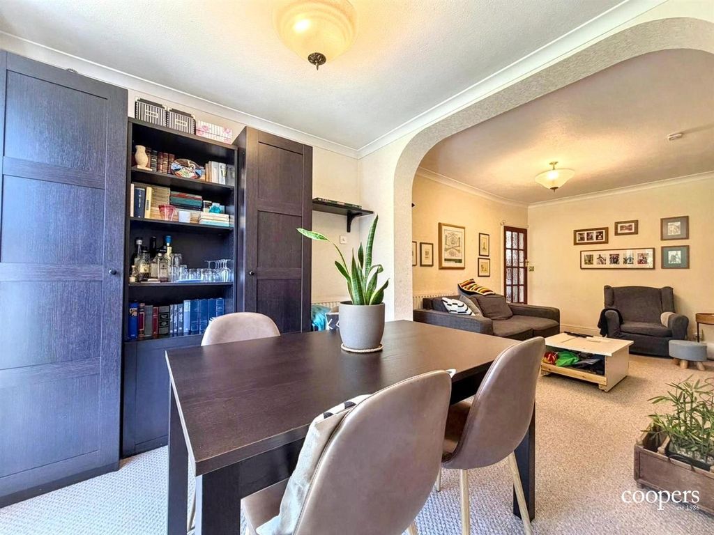 Property photo 2 of 17 Dining Area 2.Jpg