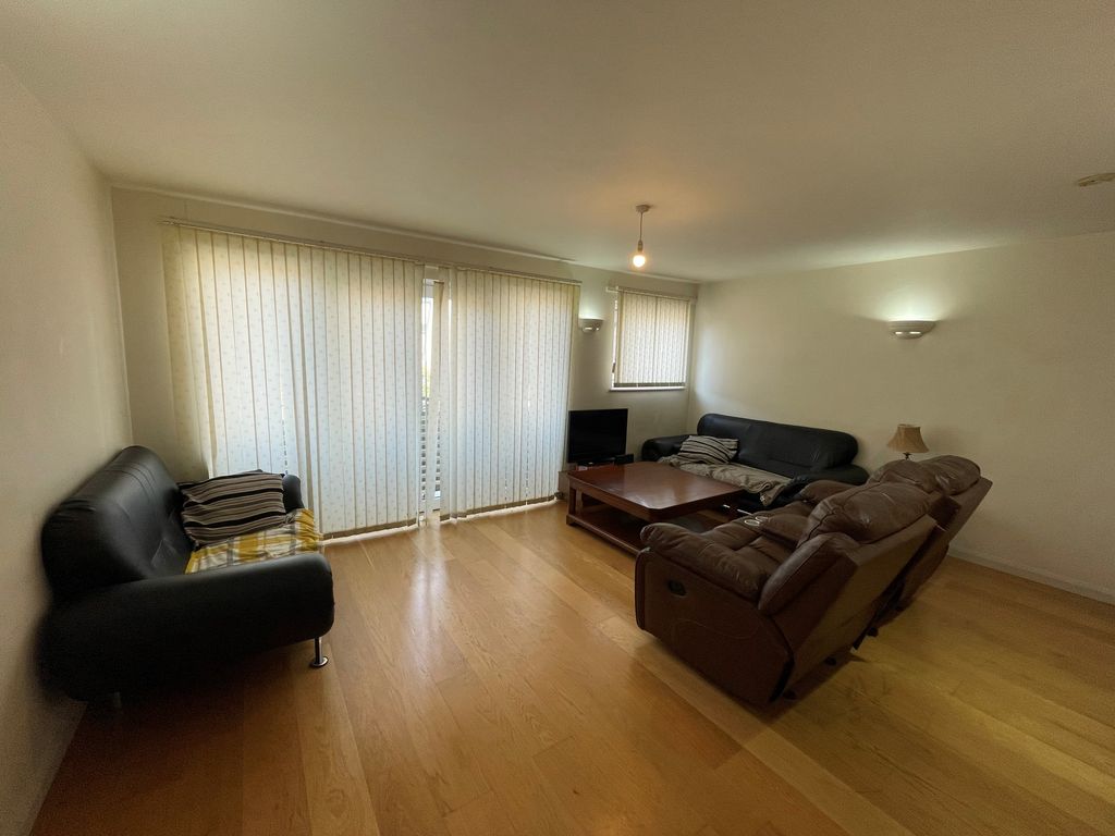 Property photo 2 of 5