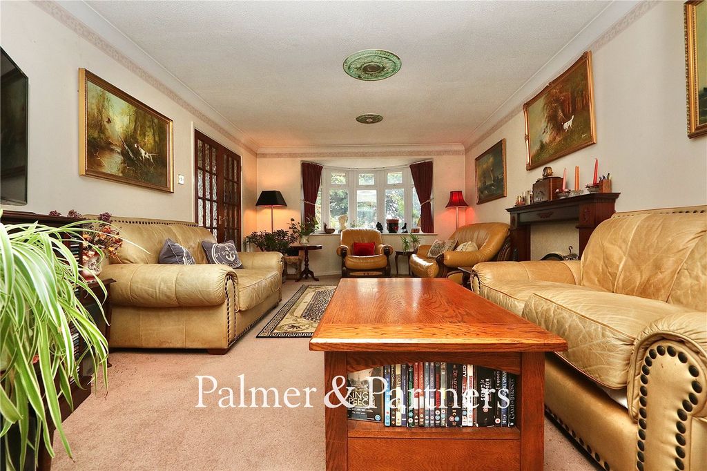 Property photo 3 of 35 Picture No. 06