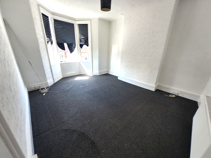 Property photo 3 of 7 Gallery